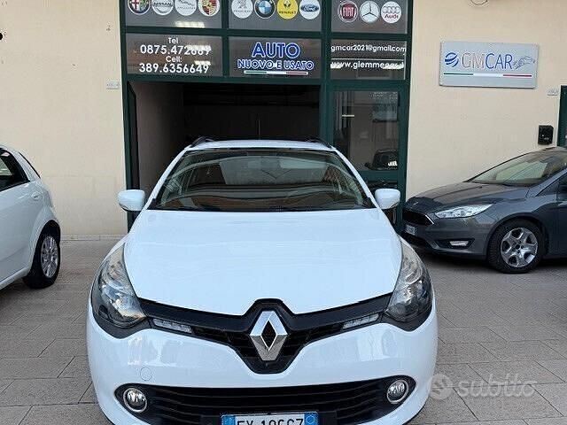 Bianco Usata 2015 Renault Clio GrandTour Station wagon | 4990 € (Buon prezzo) - Immagine 1/4