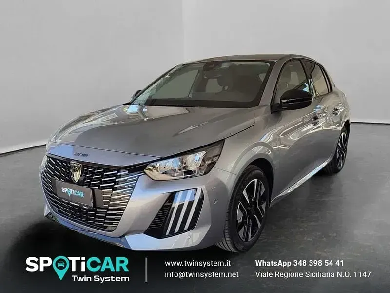 Usata Peugeot 208 Allure 101 CV (74 kW) 2026 Utilitaria