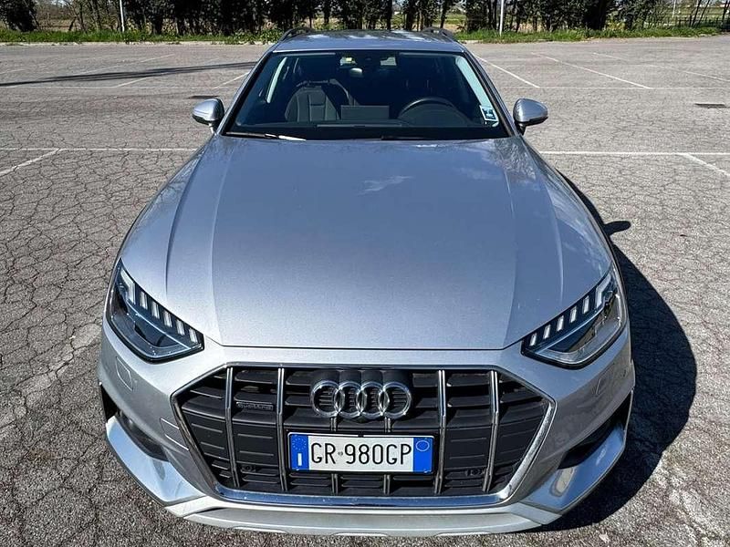 Usata Audi A4 Allroad Business 204 CV (150 kW) 2023 Argento Station wagon
