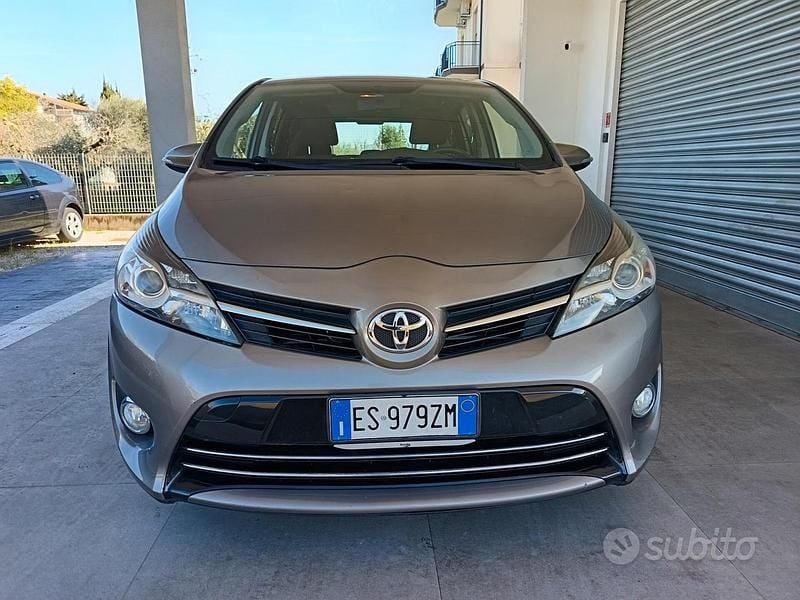 Usata Toyota Verso Style 111 CV (81 kW) 2014 Other Monovolume