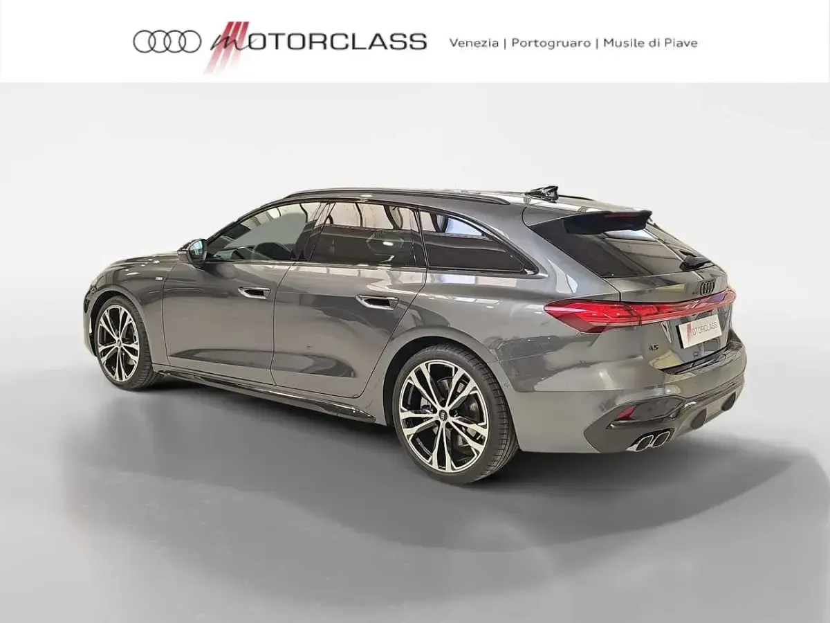 Nuova Audi A5 S-Line 204 CV (150 kW) 2026 Grigio daytona perlato Station wagon