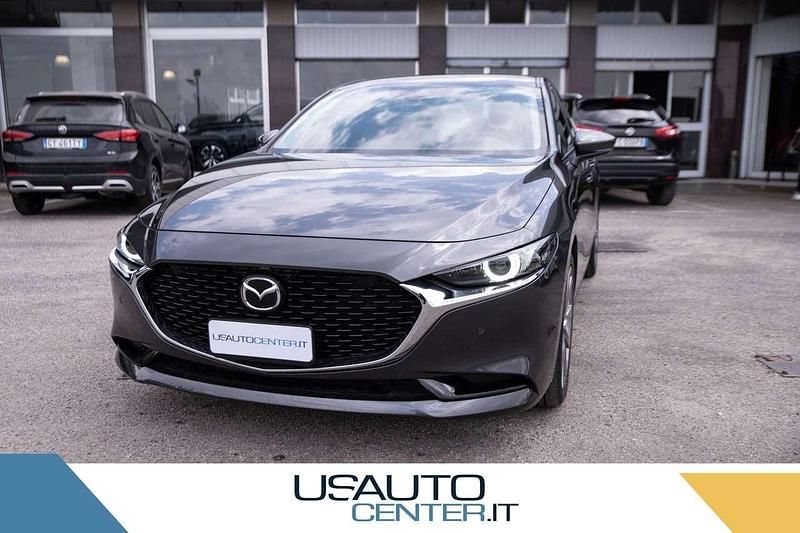 Grigio Usata 2021 Mazda 3 Berlina | 19.900 € (Ottimo prezzo) - Immagine 1/4