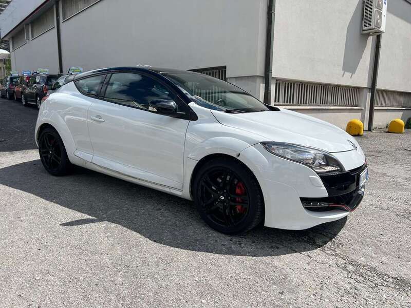 Usata Renault Mégane Coupé R.S. 250 CV (183 kW) 2011 Bianco Coupé