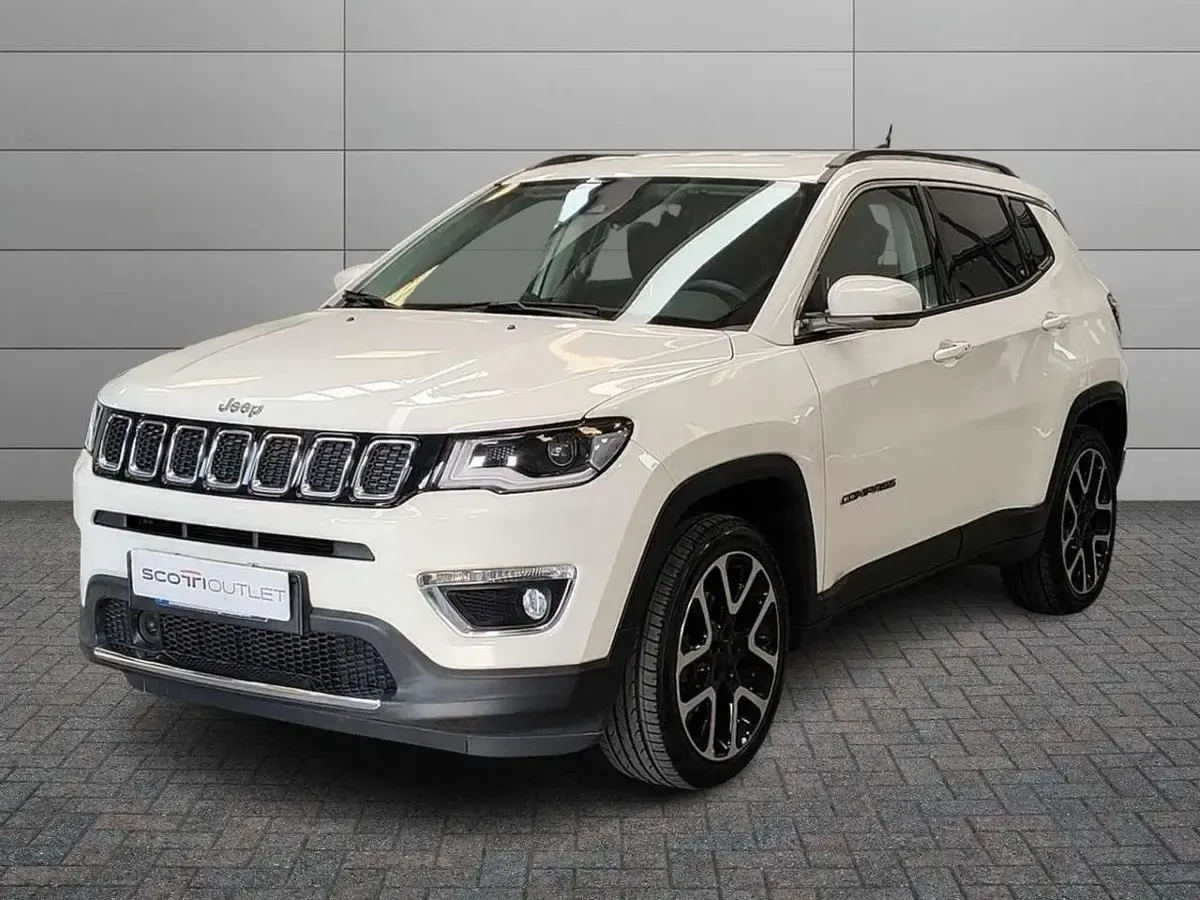 Usata Jeep Compass Limited 140 CV (102 kW) 2018 Bianco SUV