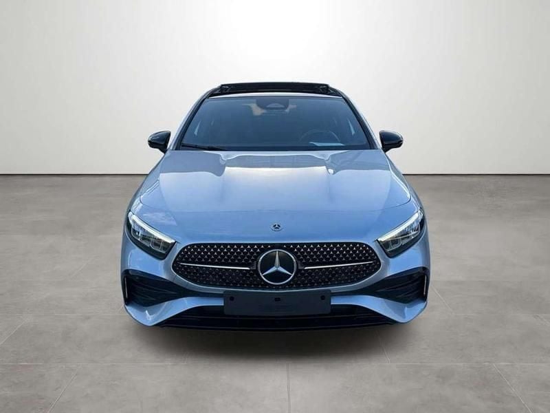 Usata Mercedes A200 AMG Line Premium 150 CV (110 kW) 2024 Argento Berlina