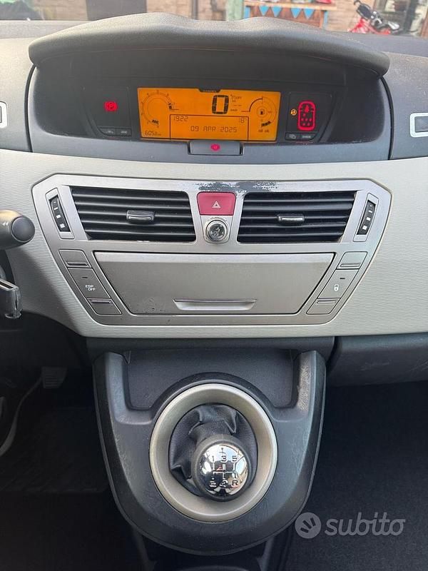 Usata Citroën Grand C4 Picasso Elegance 125 CV (91 kW) 2008 Grigio Monovolume