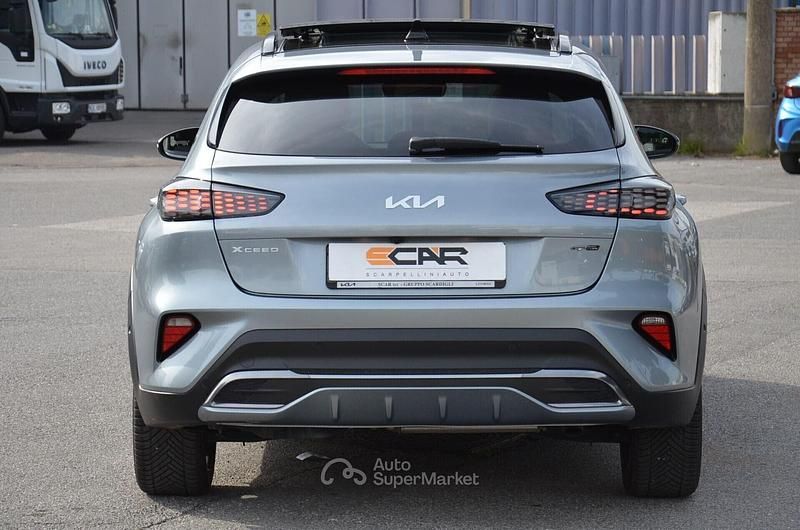 Usata Kia XCeed GT-Line 136 CV (100 kW) 2023 Silver lunar SUV