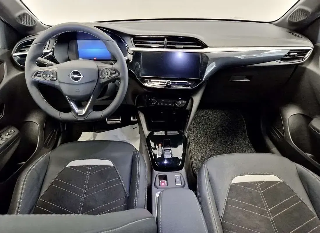 Usata Opel Corsa Ultimate 101 CV (74 kW) 2024 Nero Utilitaria