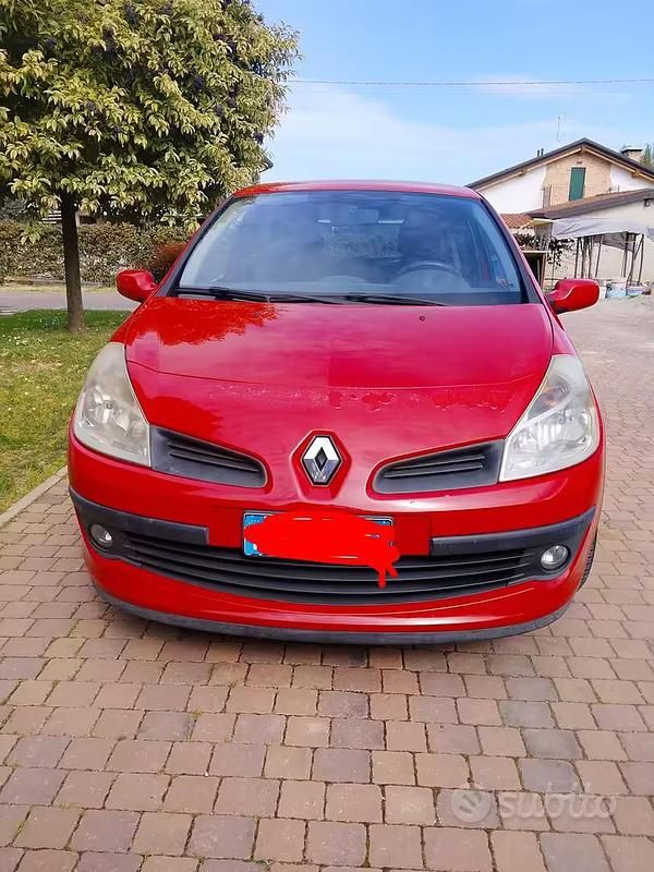 Usata Renault Clio III 105 CV (77 kW) 2008 Berlina