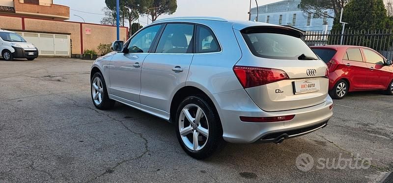 Usata Audi Q5 Advanced Plus 239 CV (175 kW) 2011 Grigio SUV