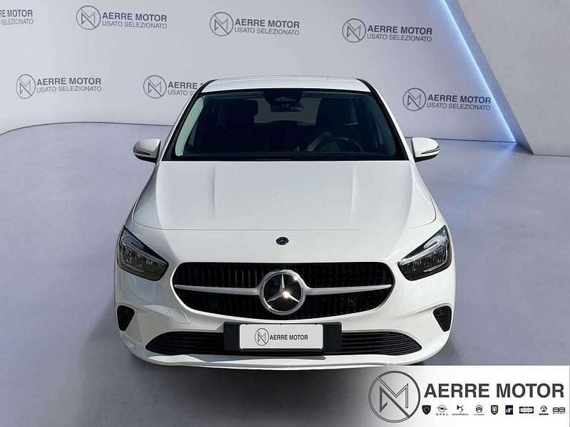 Usata Mercedes B180 Advanced 136 CV (100 kW) 2023 Bianco Monovolume
