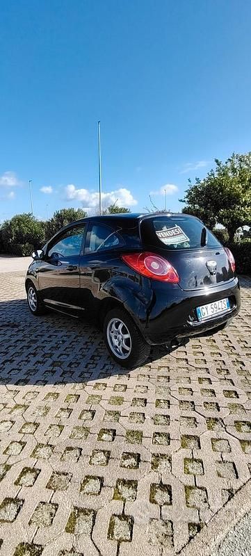 Usata Ford Ka 75 CV (55 kW) 2011 Nero Utilitaria