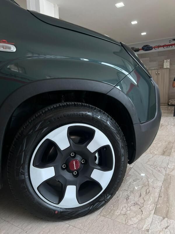 Usata Fiat Panda Cross Cross 69 CV (50 kW) 2024 Verde Utilitaria