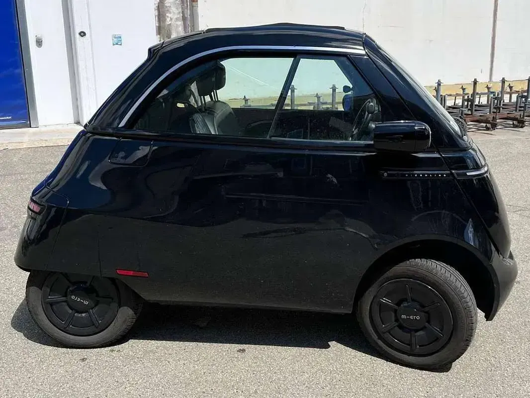 Usata Micro Microlino 13 kW (18 CV) 2022 Nero Utilitaria