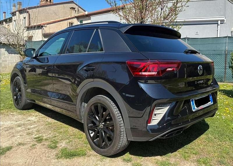 Usata VW T-Roc R-line 150 CV (110 kW) 2022 Nero SUV