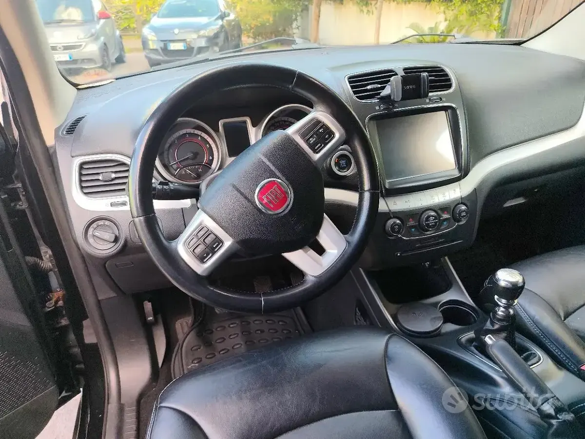 Usata Fiat Freemont 170 CV (125 kW) 2012 Nero SUV