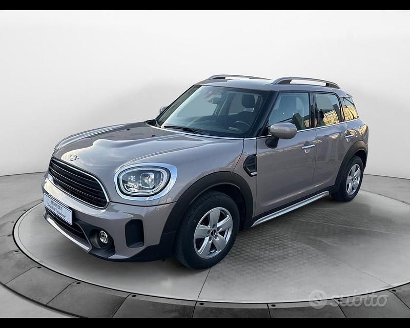 Usata Mini One Countryman Essential 102 CV (75 kW) 2021 Rosso SUV