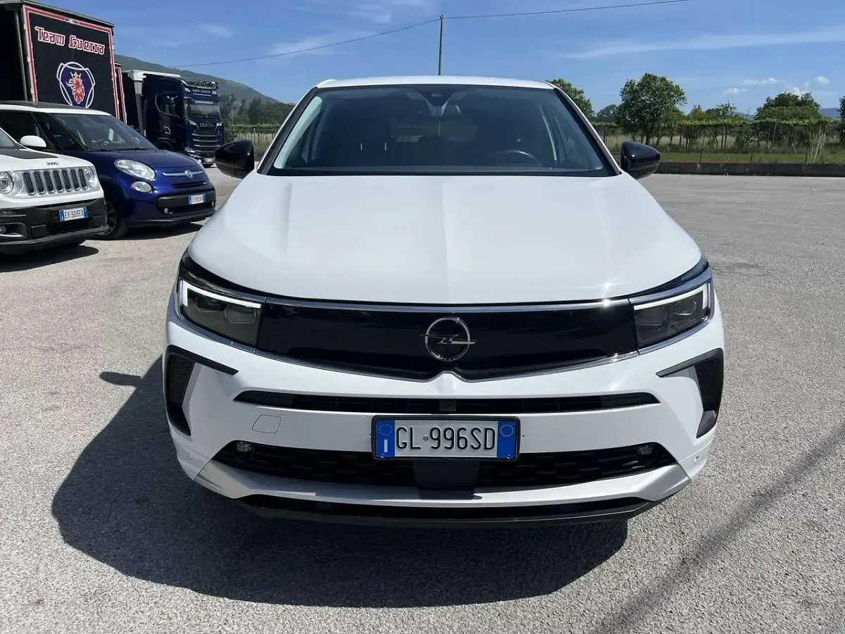 Usata Opel Grandland X Business Elegance 131 CV (96 kW) 2022 White jade pwp SUV
