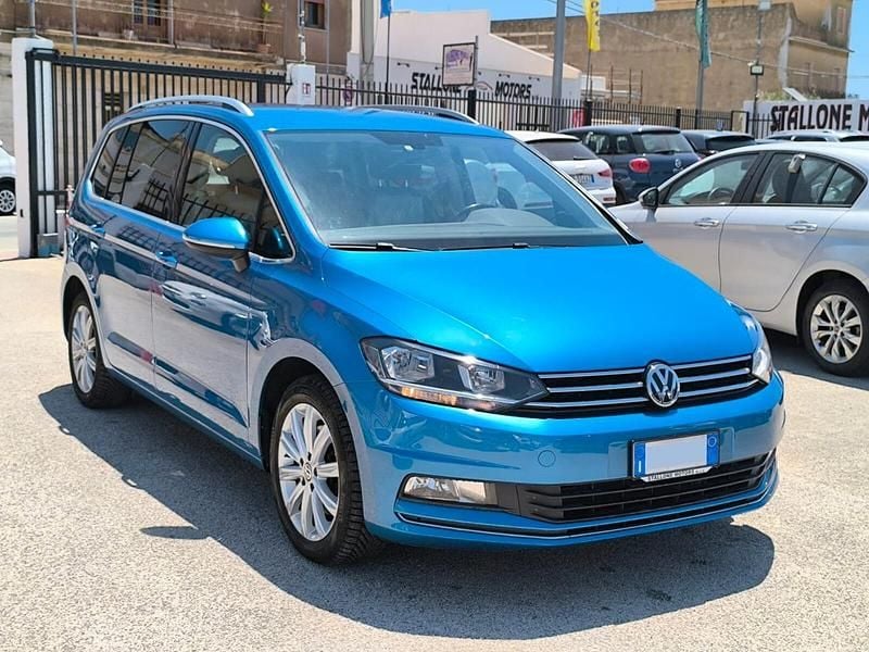Blu Usata 2016 VW Touran Business Monovolume | 15.500 € (Buon prezzo) - Immagine 1/4