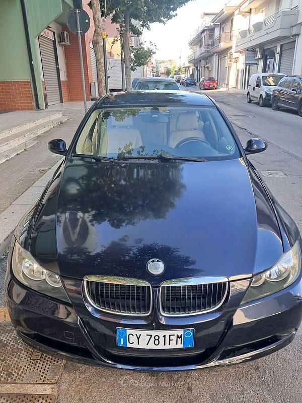 Usata BMW 320 163 CV (119 kW) 2005 Blu Berlina