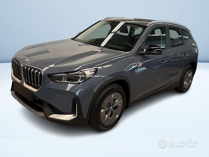 Usata BMW iX1 230 kW (313 CV) 2025 Grigio SUV