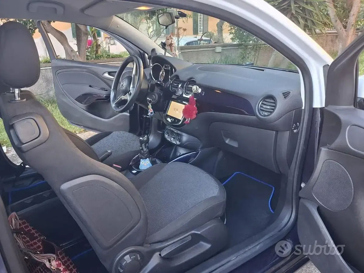 Usata Opel Adam Jam 87 CV (63 kW) 2014 Utilitaria
