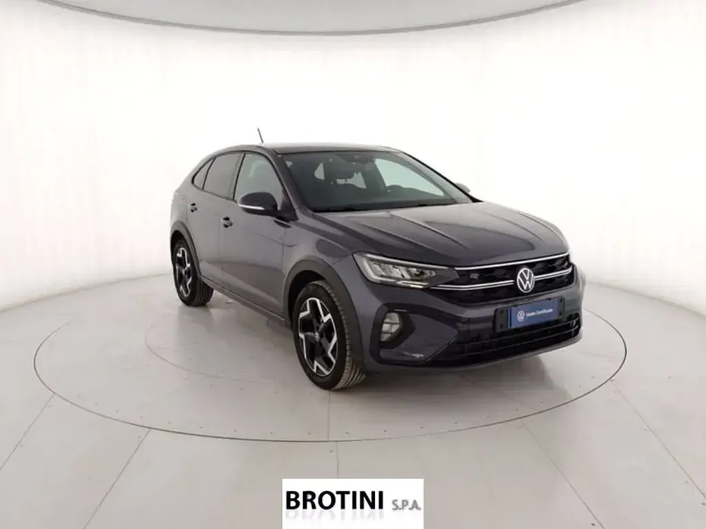 Usata VW Taigo R-line 116 CV (85 kW) 2025 Grigio metallizzato SUV