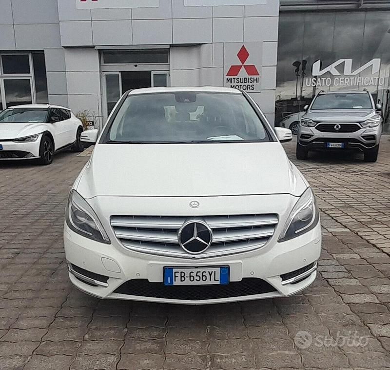 Usata Mercedes B200 Executive 136 CV (100 kW) 2016 Bianco Utilitaria