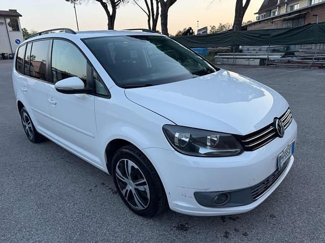 Usata VW Touran Highline 149 CV (109 kW) 2011 Bianco Monovolume