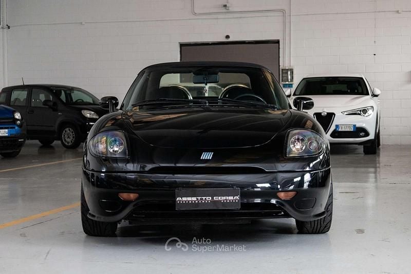 Usata Fiat Barchetta 131 CV (96 kW) 1997 Nero profondo Cabrio