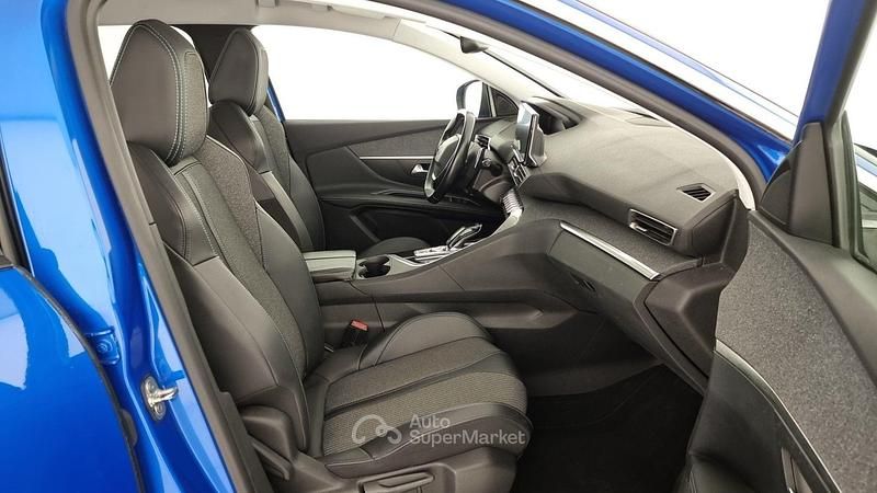 Usata Peugeot 3008 Allure 131 CV (96 kW) 2022 Blu SUV