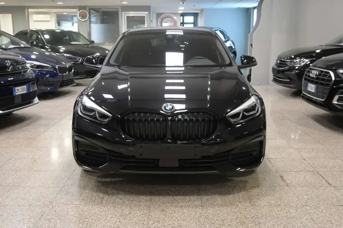 Usata BMW 116 Advantage 116 CV (85 kW) 2023 Nero Utilitaria