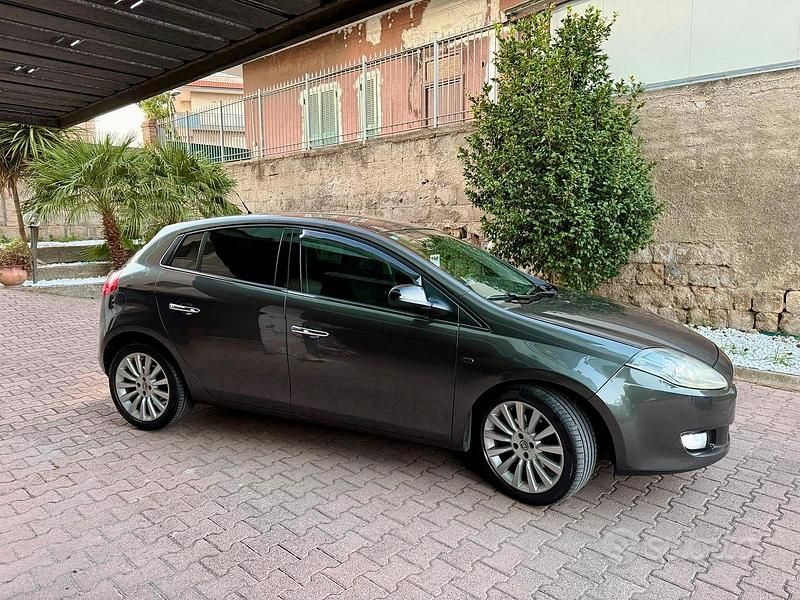 Usata Fiat Bravo Emotion 105 CV (77 kW) 2013 Grigio Utilitaria