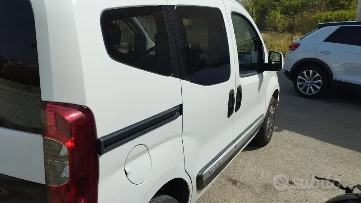 Usata Fiat Qubo Trekking 95 CV (69 kW) 2016 Bianco Monovolume