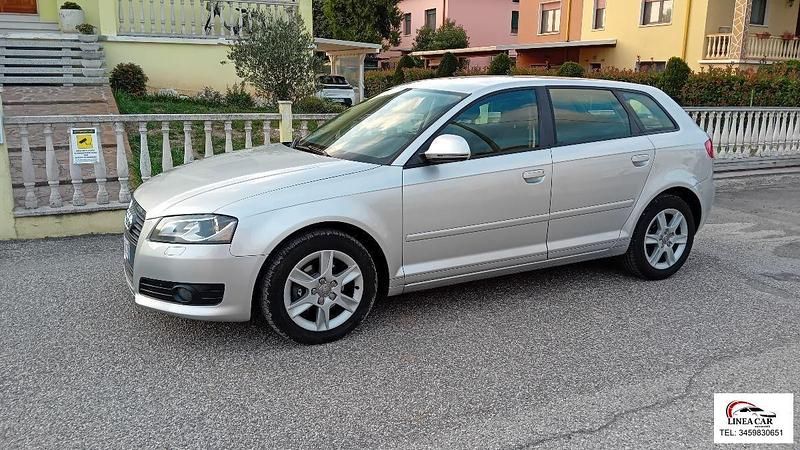 Argento Usata 2010 Audi A3 Ambiente Station wagon | 6900 € (Buon prezzo) - Immagine 1/4