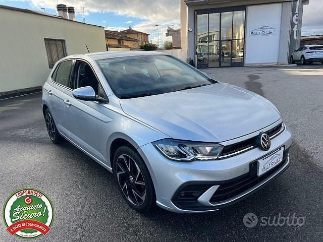 Grigio Usata 2023 VW Polo Life Berlina | 16.200 € (Ottimo prezzo) - Immagine 1/4