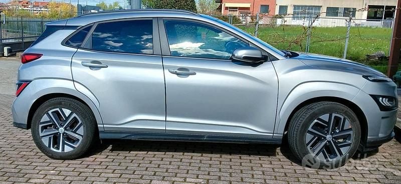 Usata Hyundai Kona 27 kW (38 CV) 2021 Grigio SUV