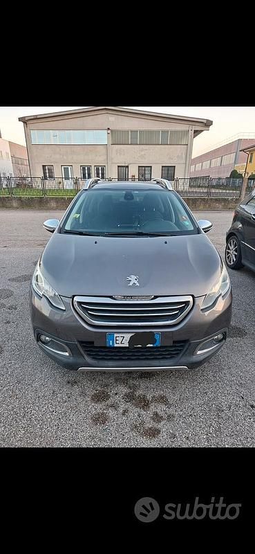 Grigio Usata 2015 Peugeot 2008 SUV | 6500 € (Super prezzo) - Immagine 1/4