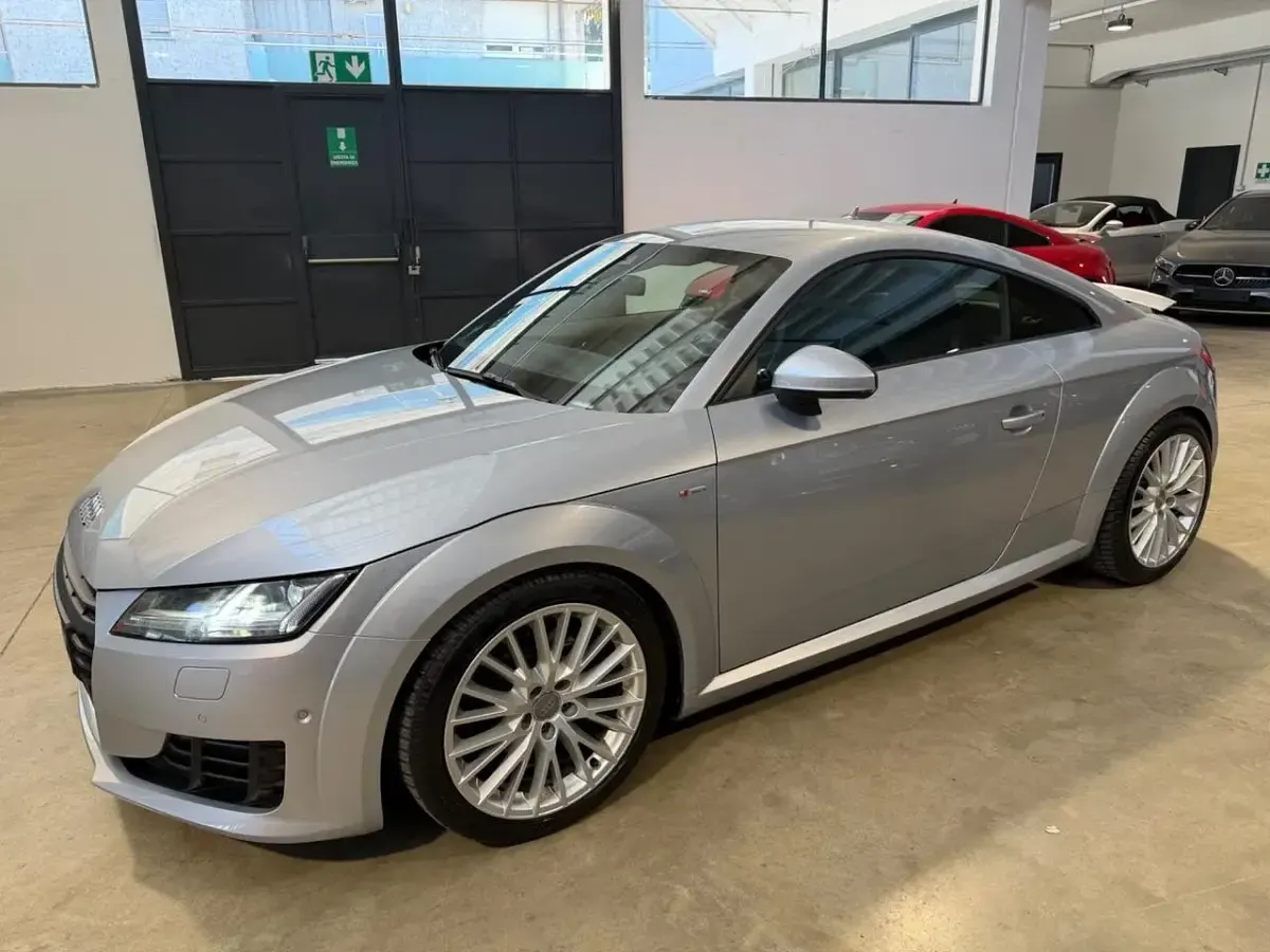 Usata Audi TT S-Line 230 CV (169 kW) 2016 Argento Coupé