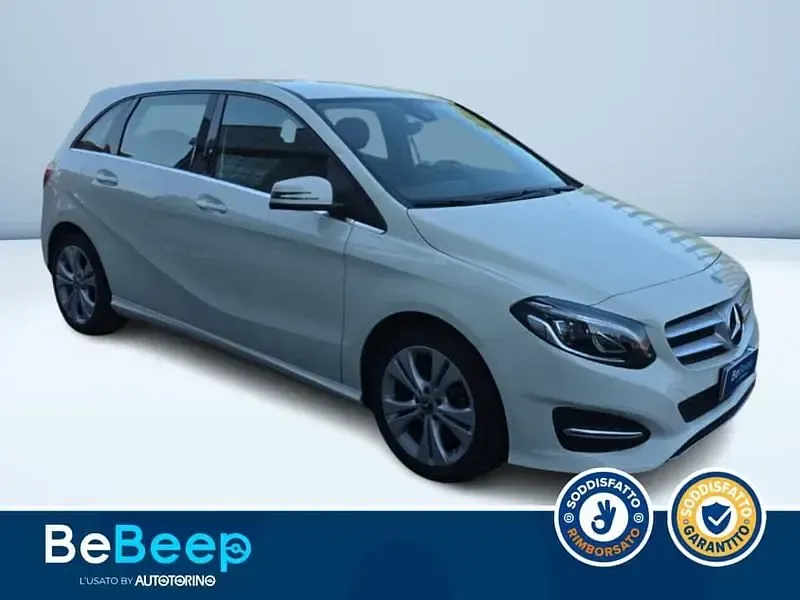 Usata Mercedes B180 109 CV (80 kW) 2017 Bianco pastello Utilitaria