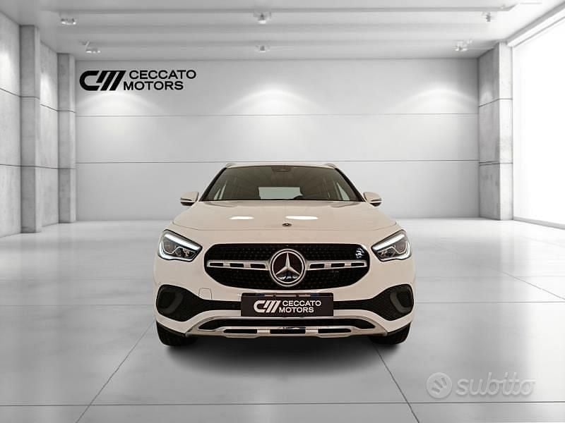 Usata Mercedes GLA180 116 CV (85 kW) 2023 Bianco SUV