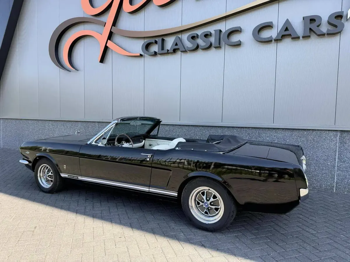 Usata Ford Mustang 324 CV (238 kW) 1966 Nero Cabrio