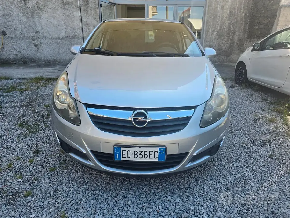 Usata Opel Corsa Club 86 CV (63 kW) 2011 Grigio Utilitaria