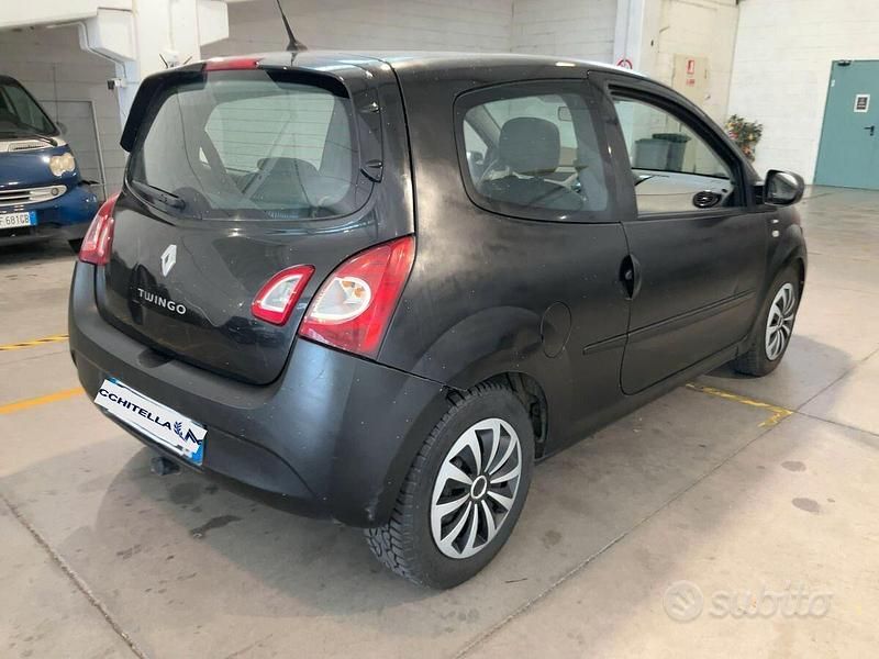 Usata Renault Twingo Night&Day 75 CV (55 kW) 2014 Grigio Utilitaria