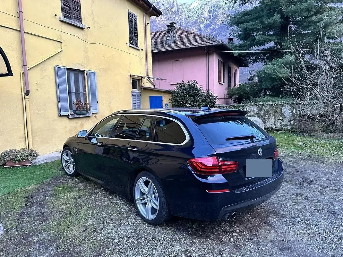 Usata BMW 525 Comfort Edition 218 CV (160 kW) 2016 Blu Station wagon