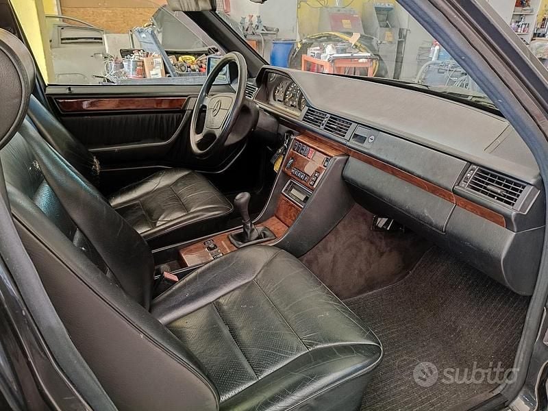 Usata Mercedes E200 1999 Grigio Station wagon