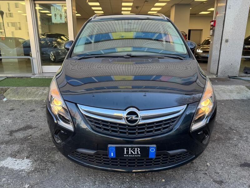 Usata Opel Zafira Tourer 150 CV (110 kW) 2012 Nero Monovolume