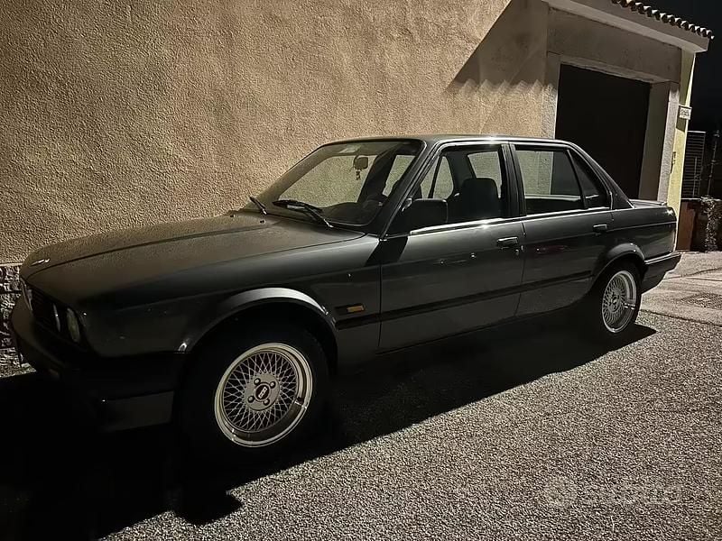 Usata BMW 316 100 CV (73 kW) 1988 Grigio Berlina