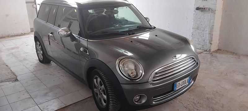 Grigio Usata 2010 Mini Cooper Clubman Station wagon | 5500 € (Buon prezzo) - Immagine 1/4