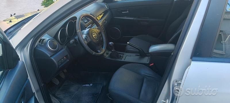 Usata Mazda 3 109 CV (80 kW) 2007 Grigio Berlina